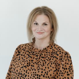 JoAnn Spiering Headshot